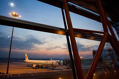 《刺客信条：影》主创回应马斯克负面评论 解释男主为何是黑人